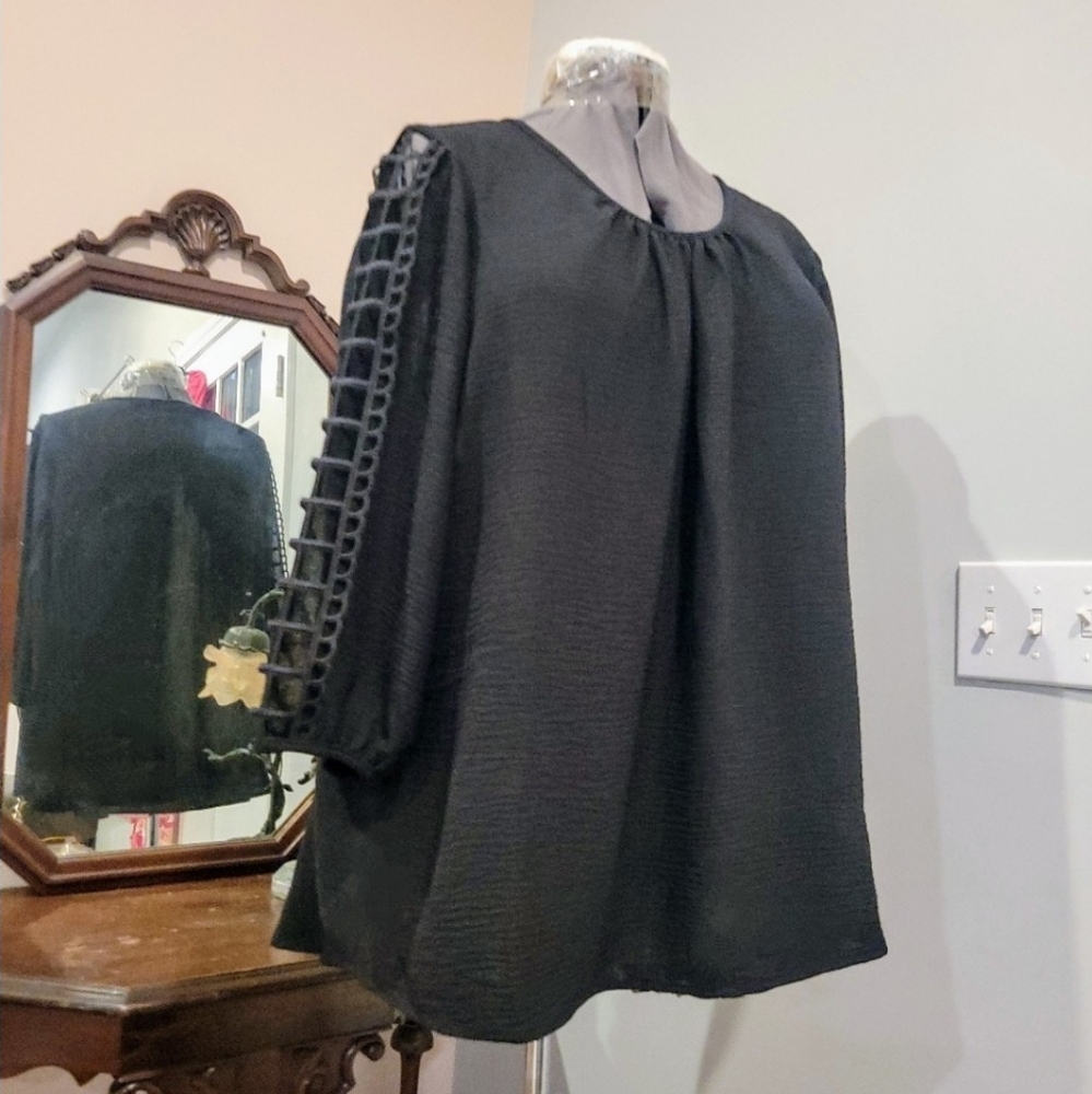 NWT 3X Open Sleeved Blk Dress Blouse